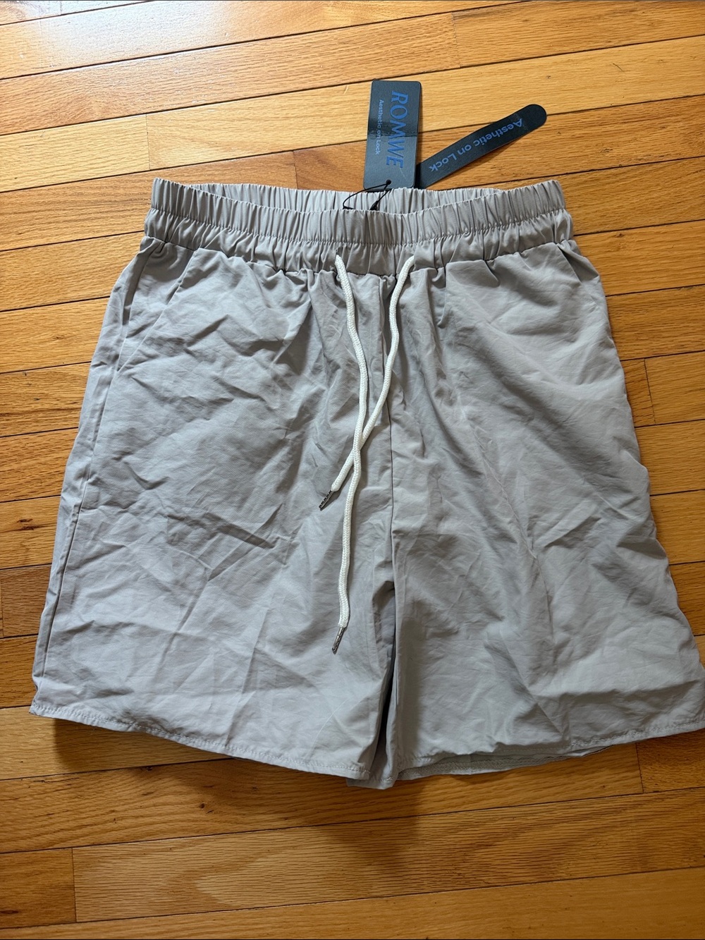 ROMWE Men's Light Beige Drawstring Athletic Shorts